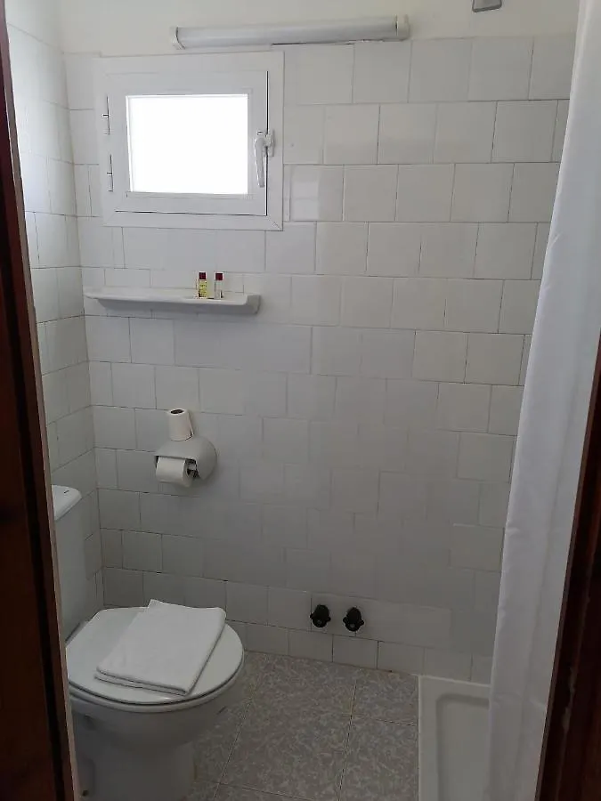 Hostal Pepe San Ferran de Ses Roques 2*,
