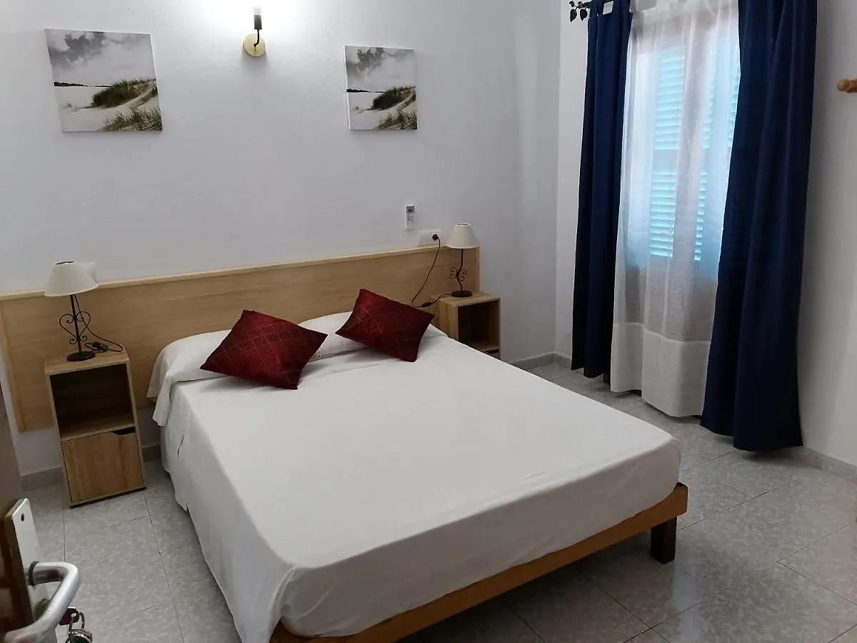 Guest house Hostal Pepe Sant Ferran de Ses Roques