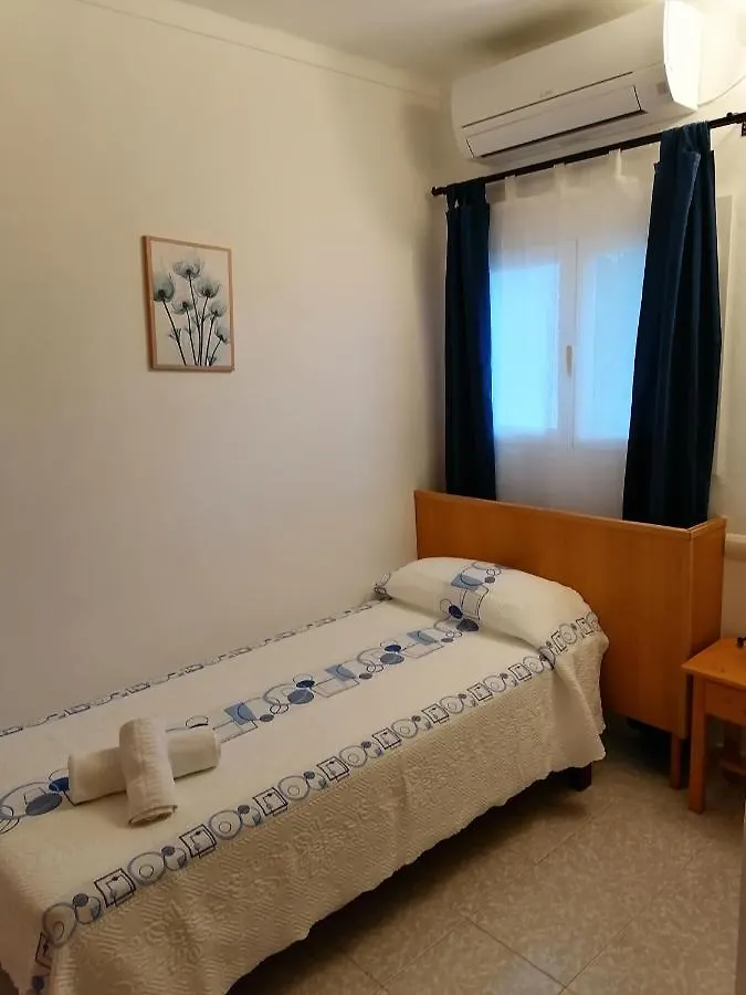 ** Guest house Hostal Pepe Sant Ferran de Ses Roques Spain
